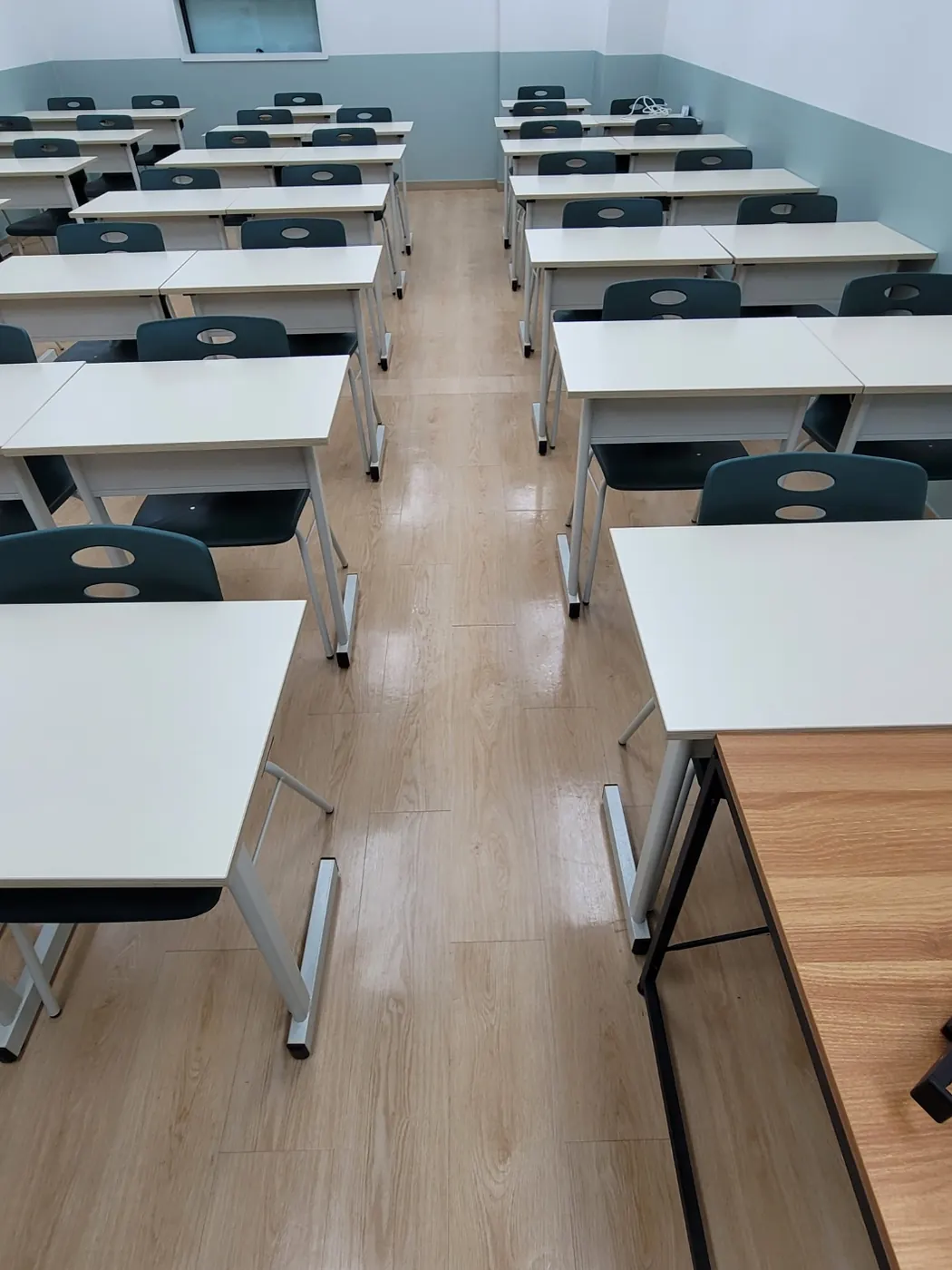 강의실 마감 — 황성동 학원청소 현장