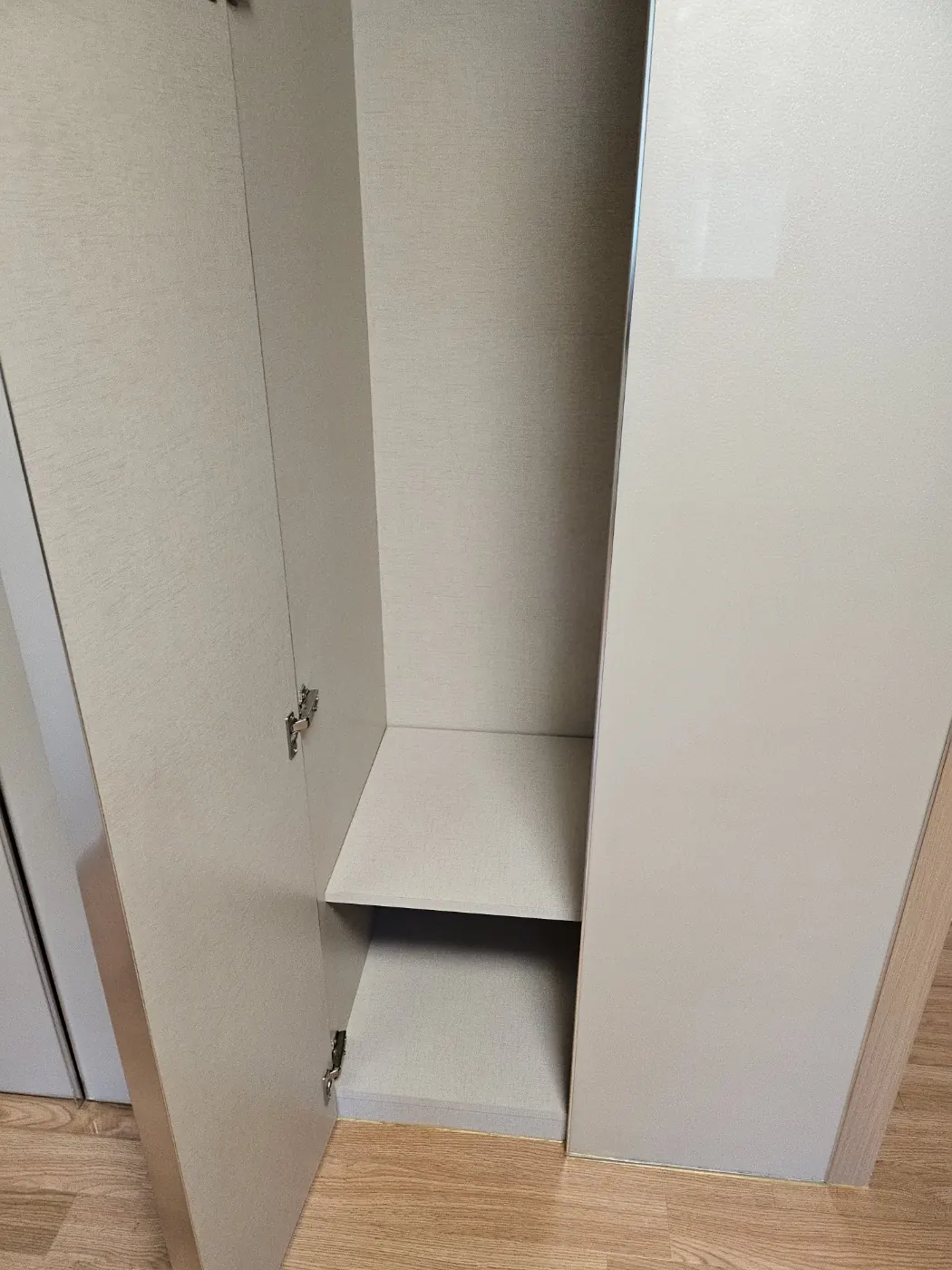 수납장 정리 — 두왕동 입주청소 현장