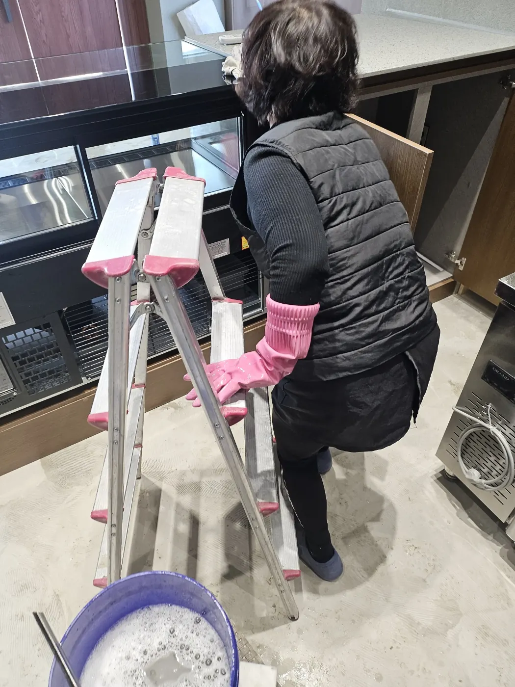 시공 잔여물 정리 — 성안동 준공청소 현장