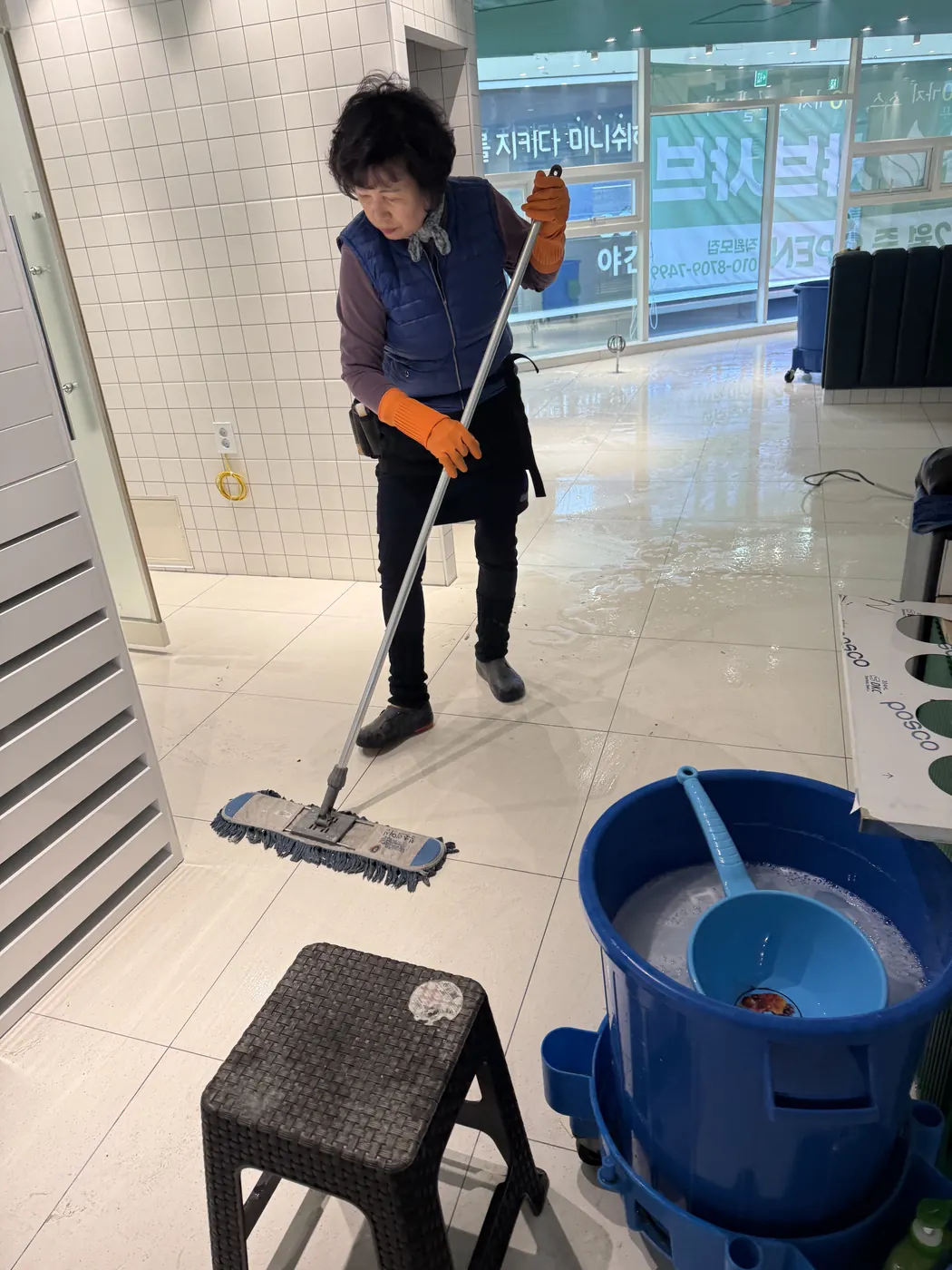 삼남읍 식당청소 시공 현장 — 바닥 마감 상태