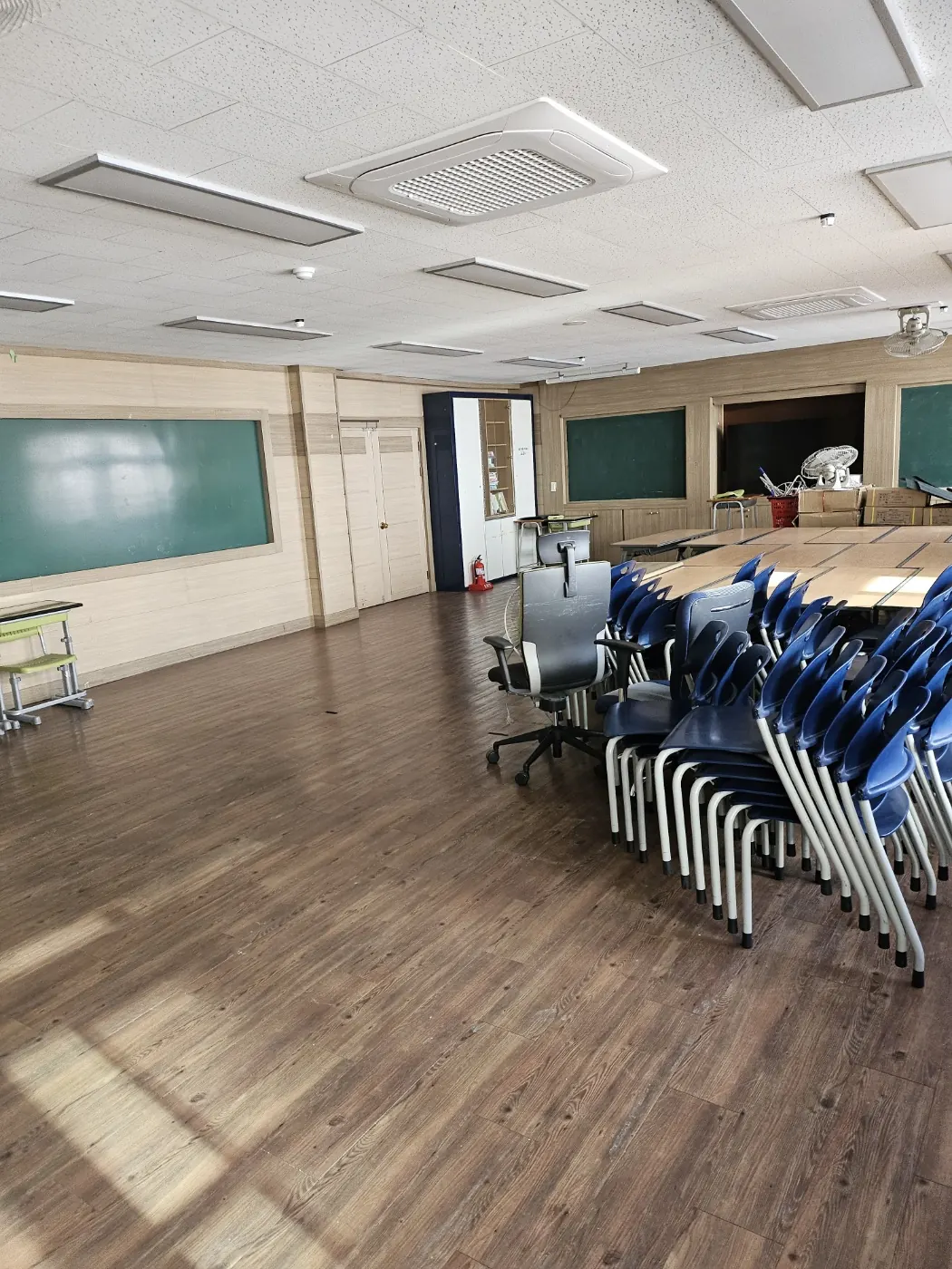 범서읍 학교청소 시공 현장 — 교실 정리