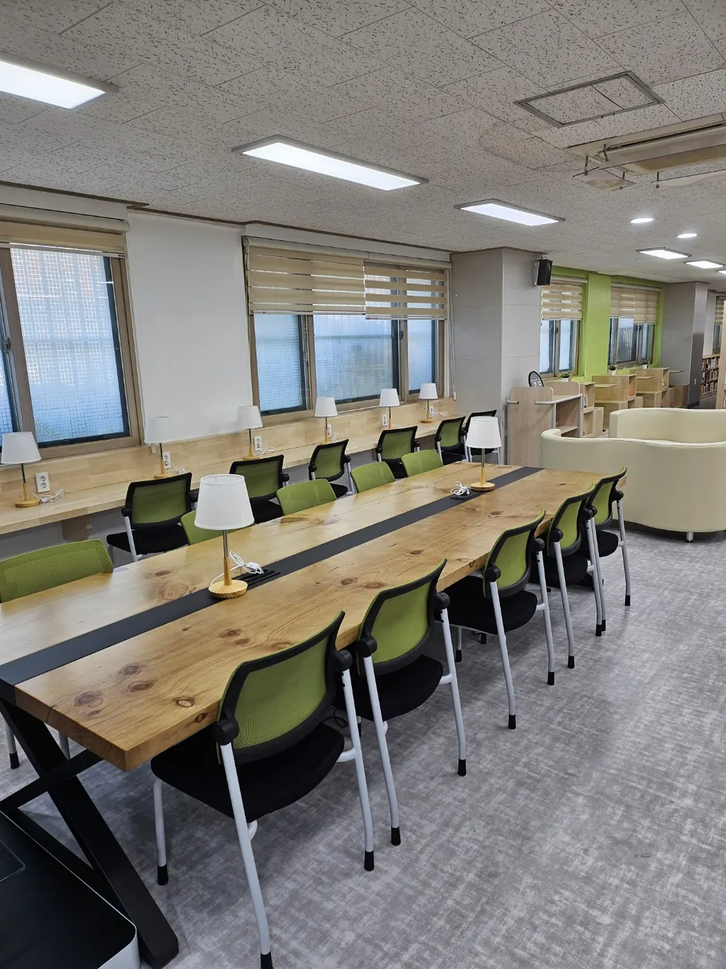복산동 학교청소 시공 현장 — 교실 마감
