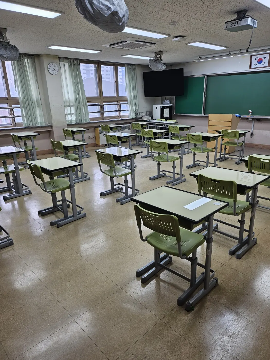 온산읍 학교청소 시공 현장 — 교실 마감