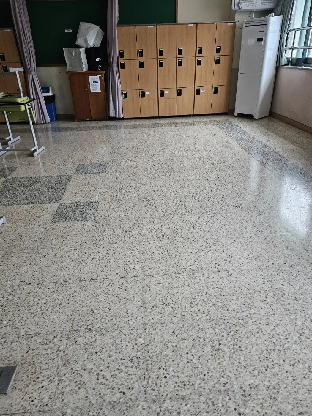 달천동 학교청소 시공 현장 — 복도 관리