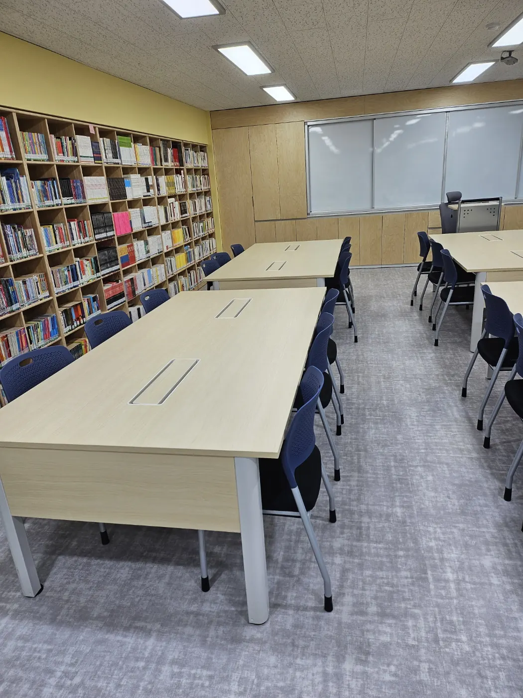 도서관 정리 — 당사동 학교청소 현장