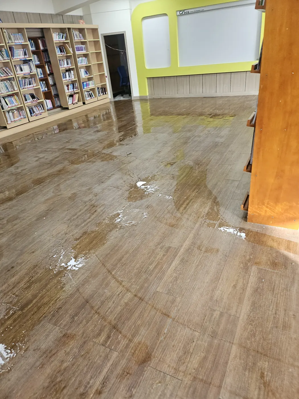 세정 진행 — 다운동 학교청소 현장