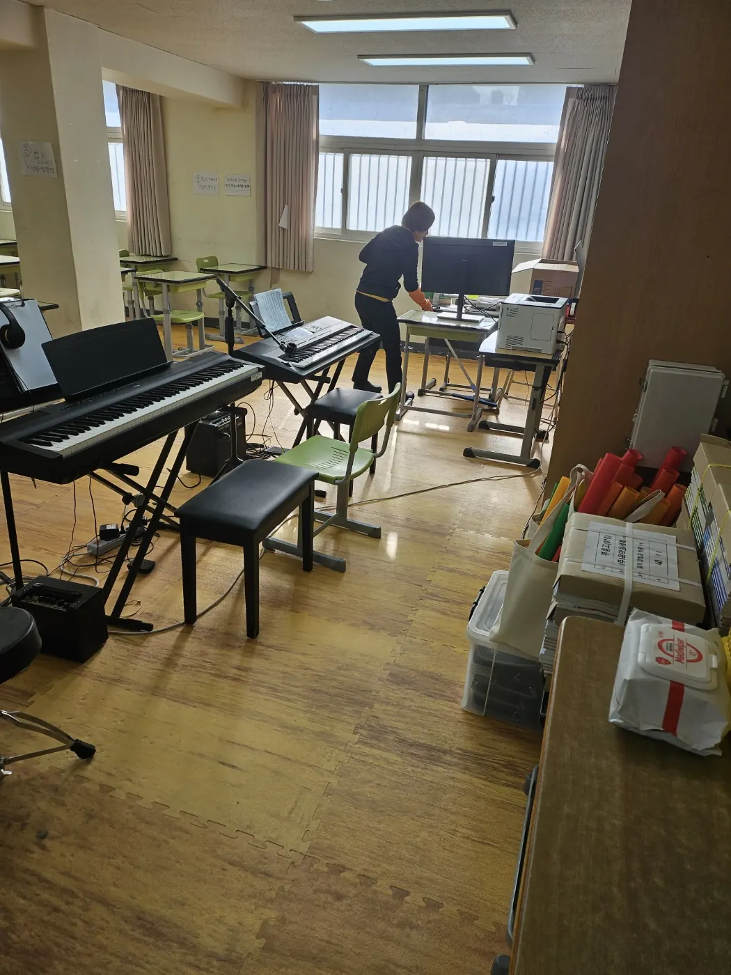 특별실 작업 — 매곡동 학교청소 현장